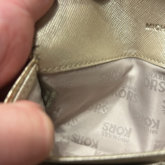 Michael Kors wallet - Picture 7 of 9